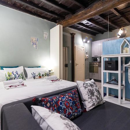 Romeathome Deluxe Suite Campo Dei Fiori 外观 照片